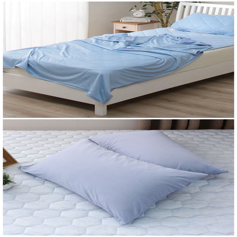 Cooling Blanket with Absorbent Fiber