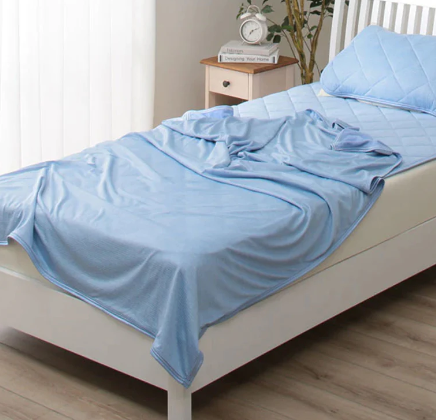 Cooling Blanket with Absorbent Fiber